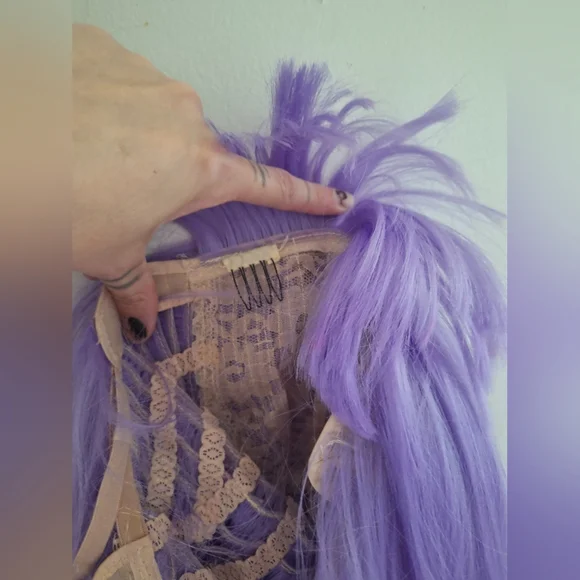 Lavender Wig - Picture 3 of 6